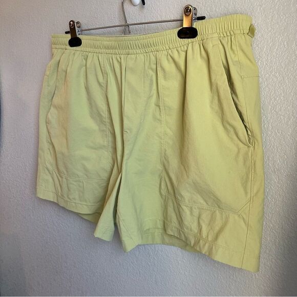 Lululemon Bowline Short 5" Stretch Ripstop
Dew Green - Picture 7 of 11
